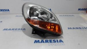 Gebruikte Rechter Koplamp Renault Kangoo Express (FC) 1.5 dCi 80 Prijs € 25,00 Margeregeling aangeboden door Maresia Parts