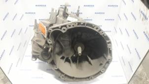 Gebruikte Versnellingsbak Renault Megane II CC (EM) 2.0 16V Prijs € 420,00 Margeregeling aangeboden door Maresia Parts