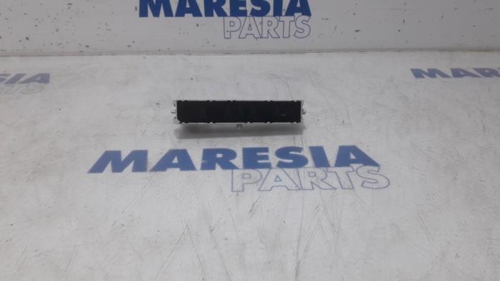 Gebruikte Display Interieur Peugeot 207 SW (WE/WU) 1.6 16V Prijs € 25,00 Margeregeling aangeboden door Maresia Parts