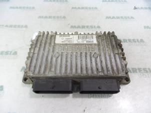 Gebruikte Computer Automatische Bak Renault Megane Scénic (JA) 2.0 RT Prijs € 105,00 Margeregeling aangeboden door Maresia Parts