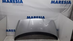 Gebruikte Motorkap Peugeot 5008 I (0A/0E) 1.6 HDiF 16V Prijs € 131,25 Margeregeling aangeboden door Maresia Parts