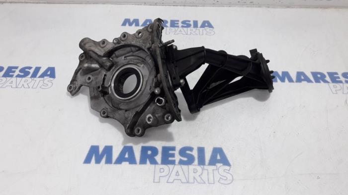 Gebruikte Oliepomp Citroen Jumpy (G9) 1.6 HDI Prijs € 90,75 Inclusief btw aangeboden door Maresia Parts