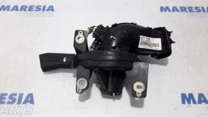 Gebruikte Chaufage Ventilatiemotor Peugeot 5008 I (0A/0E) 1.6 HDiF 16V Prijs € 40,00 Margeregeling aangeboden door Maresia Parts