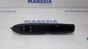 Gebruikte Combischakelaar ramen Citroen DS3 (SA) 1.6 16V VTS THP 155 Prijs € 35,00 Margeregeling aangeboden door Maresia Parts
