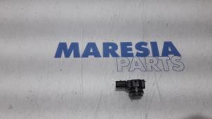 Gebruikte Sensor PDC Renault Kadjar (RFEH) 1.5 dCi DPF Prijs € 25,00 Margeregeling aangeboden door Maresia Parts