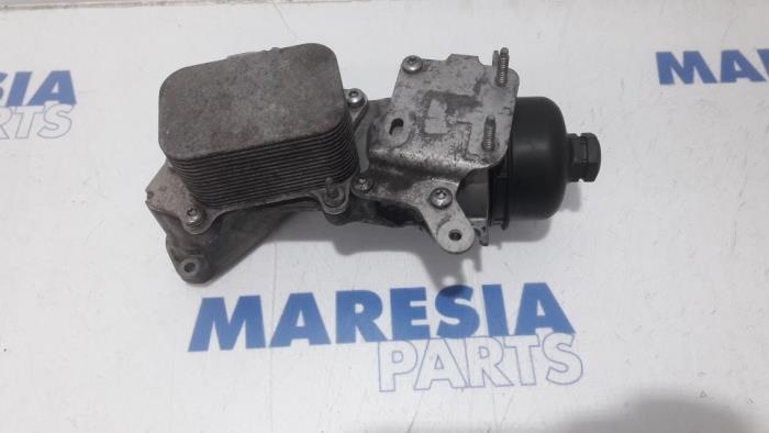 Gebruikte Oliefilterhouder Citroen Berlingo 1.6 Hdi 75 Prijs € 60,50 Inclusief btw aangeboden door Maresia Parts