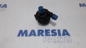 Gebruikte Waterpomp Renault Master IV (MA/MB/MC/MD/MH/MF/MG/MH) 2.3 dCi 16V Prijs € 30,25 Inclusief btw aangeboden door Maresia Parts
