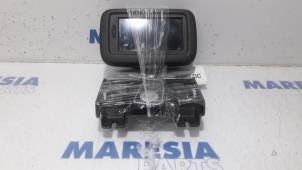 Gebruikte Navigatie Display Renault Master IV (MA/MB/MC/MD/MH/MF/MG/MH) 2.3 dCi 16V Prijs € 317,63 Inclusief btw aangeboden door Maresia Parts