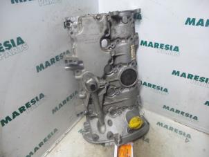 Gebruikte Kleppendeksel Renault Espace (JE) 2.0i RTE,RXE Prijs € 50,00 Margeregeling aangeboden door Maresia Parts