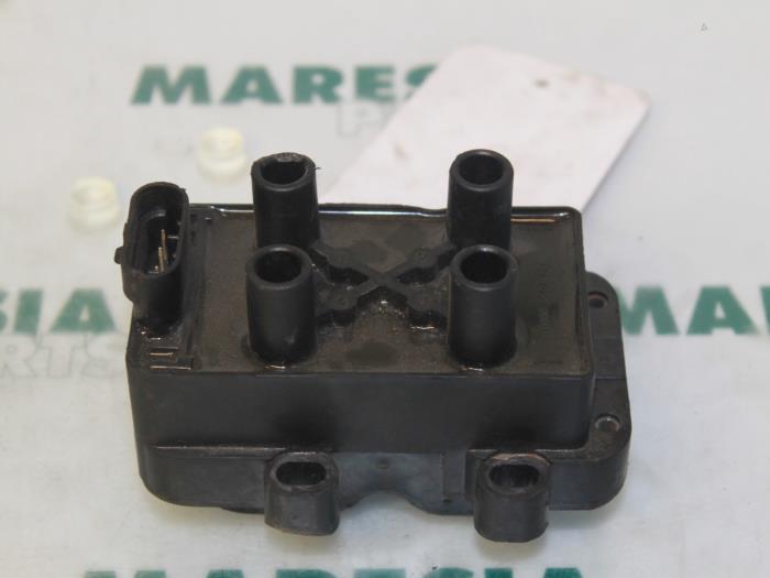 Gebruikte Bobine Renault Twingo (C06) 1.2 Prijs € 20,00 Margeregeling aangeboden door Maresia Parts