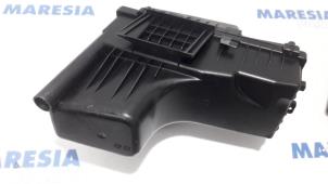 Gebruikte Luchtfilterhuis Citroen C6 (TD) 2.2 HdiF 16V Prijs € 75,00 Margeregeling aangeboden door Maresia Parts