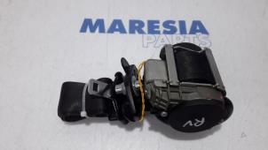 Gebruikte Veiligheidsgordel rechts-voor Citroen C6 (TD) 2.2 HdiF 16V Prijs € 131,25 Margeregeling aangeboden door Maresia Parts