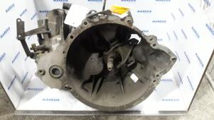 Gebruikte Versnellingsbak Peugeot 605 (6B) 2.4 SRDT,SVDT 12V Prijs € 367,50 Margeregeling aangeboden door Maresia Parts