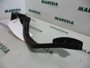 Gebruikte Gaspedaalpositie Sensor Fiat Doblo (223A/119) 1.9 JTD Prijs € 50,00 Margeregeling aangeboden door Maresia Parts