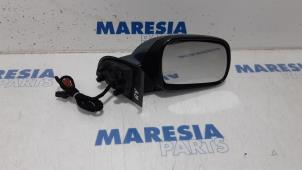 Gebruikte Spiegel Buiten rechts Peugeot 307 CC (3B) 2.0 16V Prijs € 50,00 Margeregeling aangeboden door Maresia Parts