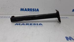 Gebruikte Subframe Peugeot 207 SW (WE/WU) 1.6 HDi 16V Prijs € 20,00 Margeregeling aangeboden door Maresia Parts