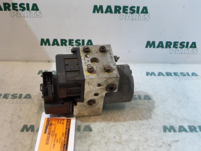 Gebruikte ABS Pomp Citroen Xsara Picasso (CH) 1.6 Prijs € 105,00 Margeregeling aangeboden door Maresia Parts