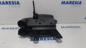 Gebruikte Luchtfilterhuis Citroen C3 (SC) 1.6 HDi 92 Prijs € 30,00 Margeregeling aangeboden door Maresia Parts