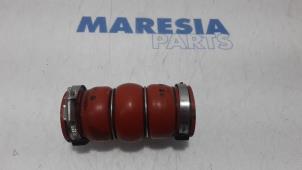 Gebruikte Intercooler Slang Citroen C3 (SX/SW) 1.6 Blue HDi 75 16V Prijs € 20,00 Margeregeling aangeboden door Maresia Parts