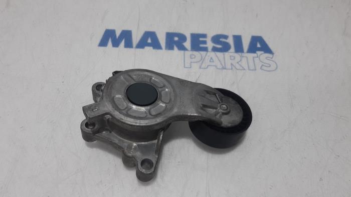 Gebruikte Spanrol Multiriem Citroen C3 (SX/SW) 1.6 Blue HDi 75 16V Prijs € 20,00 Margeregeling aangeboden door Maresia Parts