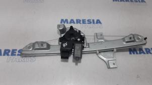 Gebruikte Ruitmechaniek 4Deurs rechts-voor Citroen C3 (SX/SW) 1.6 Blue HDi 75 16V Prijs € 105,00 Margeregeling aangeboden door Maresia Parts