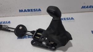 Gebruikte Versnellingspook Citroen C3 (SX/SW) 1.6 Blue HDi 75 16V Prijs € 75,00 Margeregeling aangeboden door Maresia Parts
