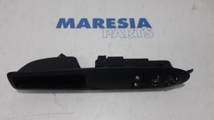 Gebruikte Schakelblok ruiten Citroen DS3 (SA) 1.6 e-HDi 16V 115 Prijs € 35,00 Margeregeling aangeboden door Maresia Parts