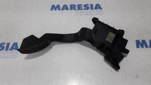 Gebruikte Gaspedaalpositie Sensor Fiat Fiorino (225) 1.3 D 16V Multijet Prijs € 50,00 Margeregeling aangeboden door Maresia Parts