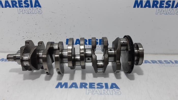 Gebruikte Krukas Alfa Romeo 159 Sportwagon (939BX) 2.4 JTDm 20V Prijs € 236,25 Margeregeling aangeboden door Maresia Parts