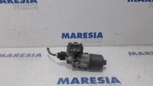Gebruikte Ruitenwissermotor voor Fiat Croma (194) 2.2 MPI 16V Prijs € 50,00 Margeregeling aangeboden door Maresia Parts
