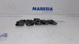 Gebruikte Tuimelaar Citroen DS3 (SA) 1.6 16V VTS THP 155 Prijs € 50,00 Margeregeling aangeboden door Maresia Parts
