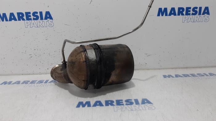 Gebruikte Roetfilter Citroen DS3 (SA) 1.4 HDi Prijs € 200,00 Margeregeling aangeboden door Maresia Parts
