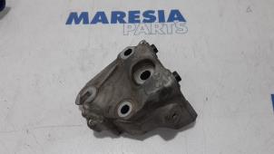 Gebruikte Motorsteun Citroen C5 III Berline (RD) 2.0 HDiF 16V 160 Prijs € 35,00 Margeregeling aangeboden door Maresia Parts