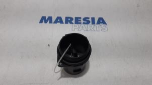 Gebruikte Luchthoeveelheidsmeter Citroen DS3 (SA) 1.4 HDi Prijs € 20,00 Margeregeling aangeboden door Maresia Parts
