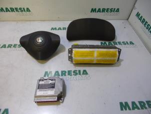 Gebruikte Module + Airbag Set Alfa Romeo 147 (937) 1.9 JTD 16V Prijs € 131,25 Margeregeling aangeboden door Maresia Parts
