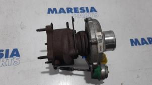 Gebruikte G-lader Renault Trafic New (FL) 2.0 dCi 16V 115 Prijs € 262,50 Margeregeling aangeboden door Maresia Parts