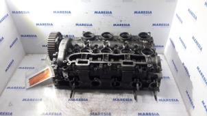 Gebruikte Cilinderkop Peugeot 307 SW (3H) 1.6 HDiF 110 16V Prijs € 288,75 Margeregeling aangeboden door Maresia Parts