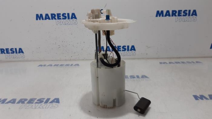 Gebruikte Tank element Pomp Fiat Panda (312) 0.9 TwinAir 60 Prijs € 34,95 Margeregeling aangeboden door Maresia Parts