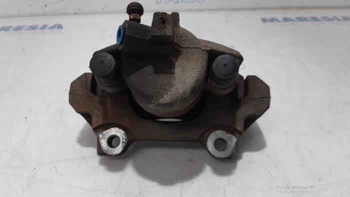 Remklauw (Tang) links-voor van een Fiat Panda/Pandina (312) 0.9 TwinAir 60 2014