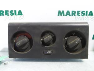 Gebruikte Kachel Bedieningspaneel Lancia Delta (836) 1.6 i.e. Prijs € 35,00 Margeregeling aangeboden door Maresia Parts