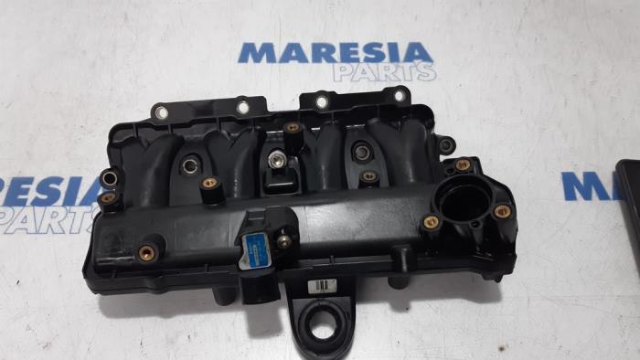 Gebruikte Spruitstuk Inlaat Fiat Doblo Cargo (263) 1.3 D Multijet Prijs € 48,40 Inclusief btw aangeboden door Maresia Parts