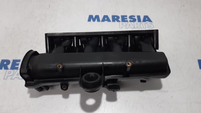 Gebruikte Spruitstuk Inlaat Alfa Romeo MiTo (955) 1.3 JTDm 16V Eco Prijs € 40,00 Margeregeling aangeboden door Maresia Parts