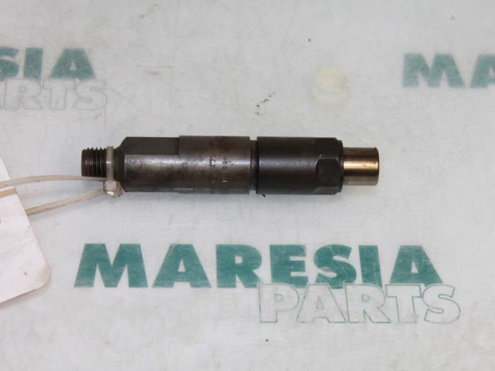 FIAT 2 generation (1993-2006) Injector de combustibil KBE58S8 20454309