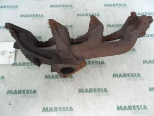Gebruikte Spruitstuk Uitlaat Renault Laguna I (B56) 1.9 dTi Prijs € 50,00 Margeregeling aangeboden door Maresia Parts