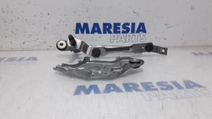 Gebruikte Ruitenwis Mechaniek Peugeot 5008 I (0A/0E) 1.6 HDiF 16V Prijs € 49,99 Margeregeling aangeboden door Maresia Parts