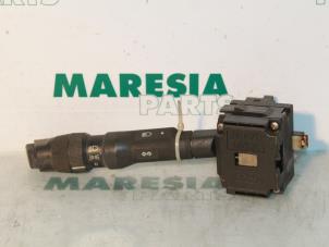 Gebruikte Richtingaanwijzer Schakelaar Fiat Tipo Prijs € 25,00 Margeregeling aangeboden door Maresia Parts