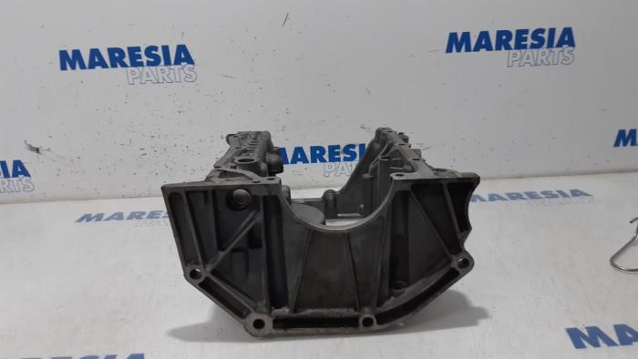 Gebruikte Carterpan Renault Clio IV Estate/Grandtour (7R) 0.9 Energy TCE 12V Prijs € 49,99 Margeregeling aangeboden door Maresia Parts