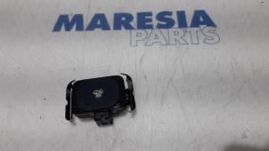 Gebruikte Regensensor Citroen C5 III Berline (RD) 1.6 16V THP 155 Prijs € 35,00 Margeregeling aangeboden door Maresia Parts