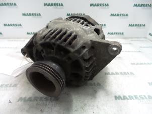 Gebruikte Dynamo Renault Clio II (BB/CB) 1.4 Prijs € 50,00 Margeregeling aangeboden door Maresia Parts