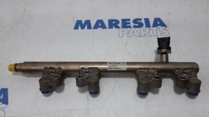 Gebruikte Injector brug Alfa Romeo 159 (939AX) 1.8 TBI 16V Prijs € 105,00 Margeregeling aangeboden door Maresia Parts
